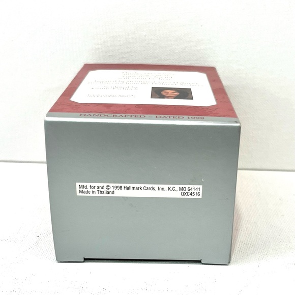 Vintage 1998 Hallmark New Christmas Friend Christmas ornament - Picture 7 of 7